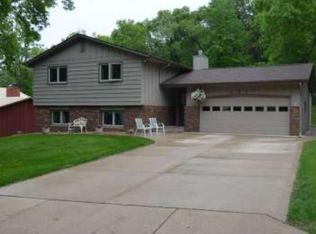2277 Bevans Cir, Red Wing, MN 55066