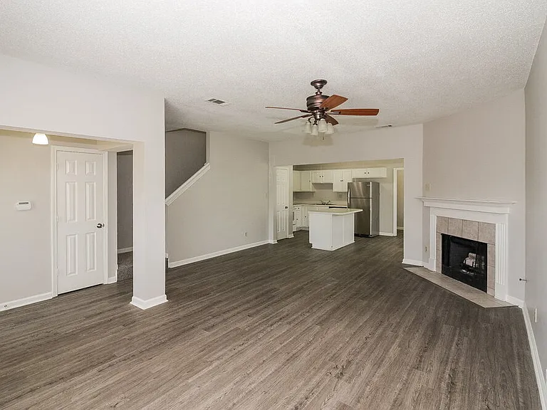 7899 Brady Creek Cv — Photo 4