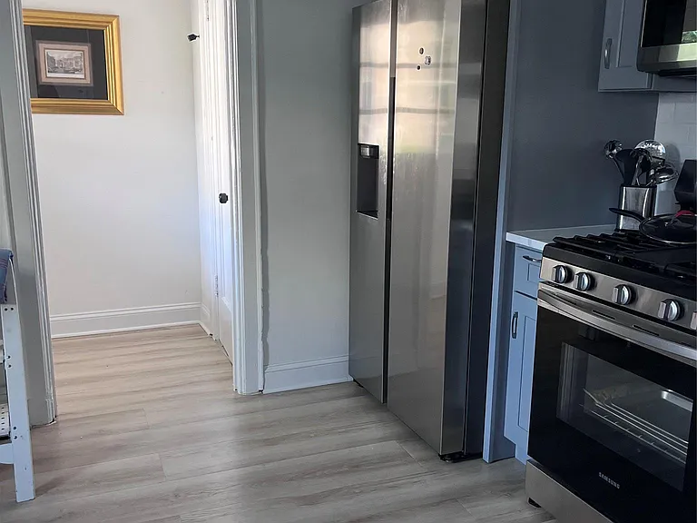 51-53 Park Ave #51 — Photo 9