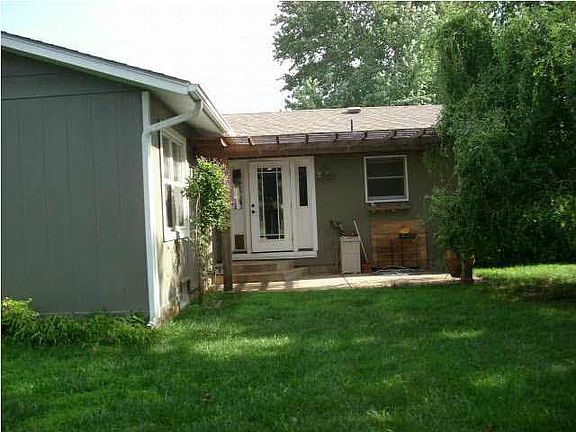 4th image of 10 Belmont Ct