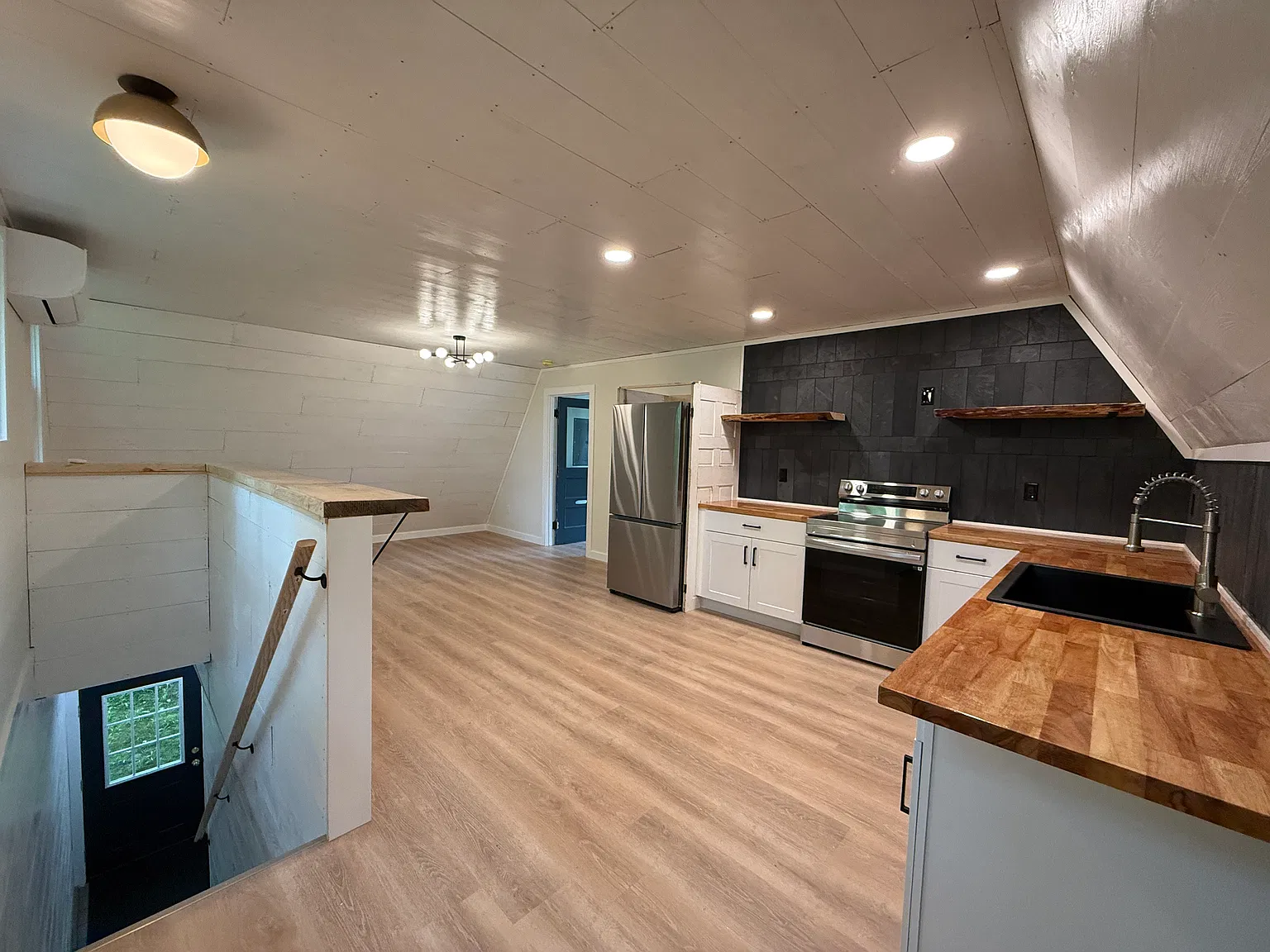 1 bed, 550 sqft, $1,750 — Photo 1