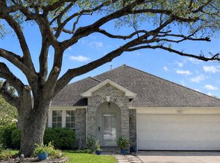 4325 Spoonbill Dr, Seabrook, TX 77586