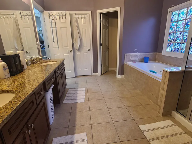1044 Carroll Ct — Photo 10