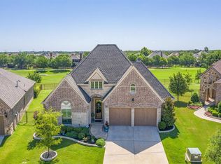 8925 Honeysuckle Dr, Argyle, TX 76226
