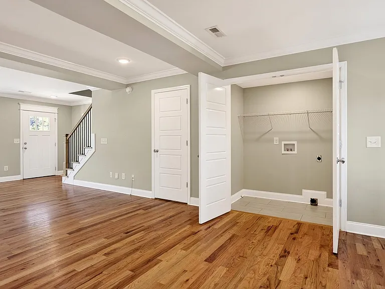 2297 Shady Ln NE — Photo 15