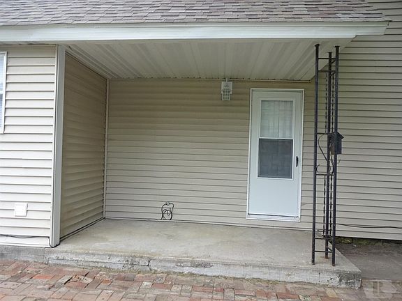 2nd image of 1512 Avenue B