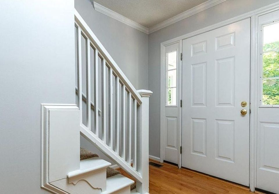 2nd image of 3903 Rim Ct