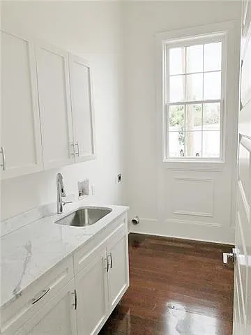 1038 Montegut St — Photo 36