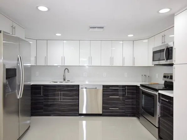 18051 Biscayne Blvd, Aventura, FL 33160