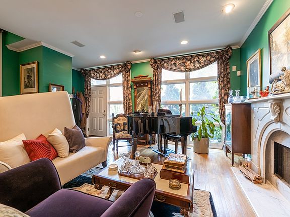 4th image of 3310 N Clifton Ave #1