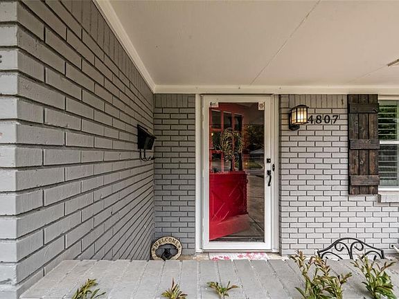 5th image of 4807 Lake Hurst Dr