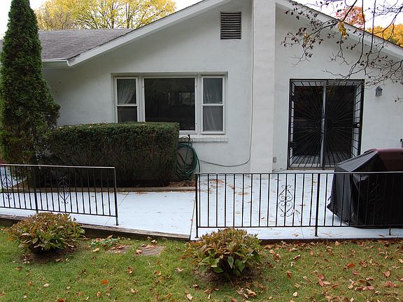 2nd image of 8003 Anderson St