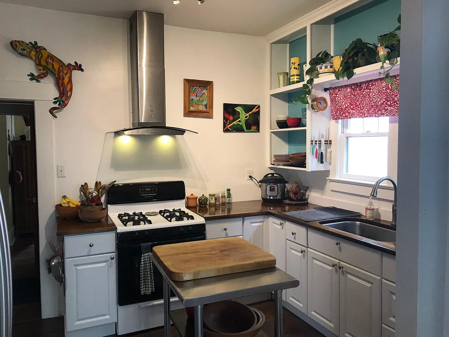 2 bed, 900 sqft, $1,600 — Photo 4