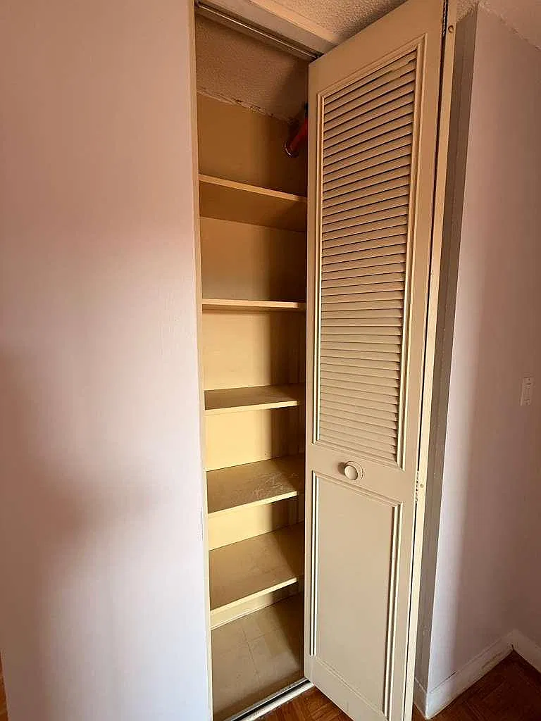 2 bed, 940 sqft, $2,500 — Photo 4
