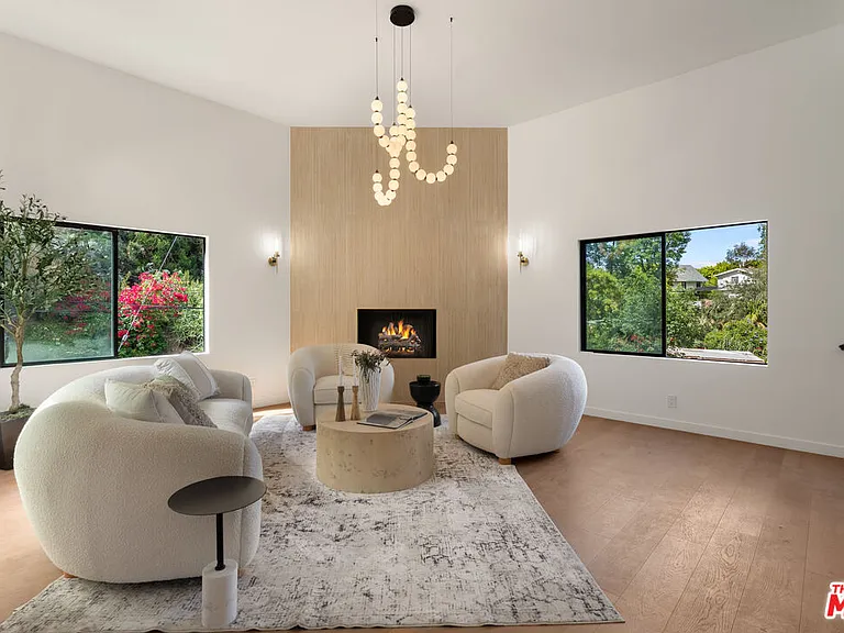 8506 Oak Ct — Photo 60