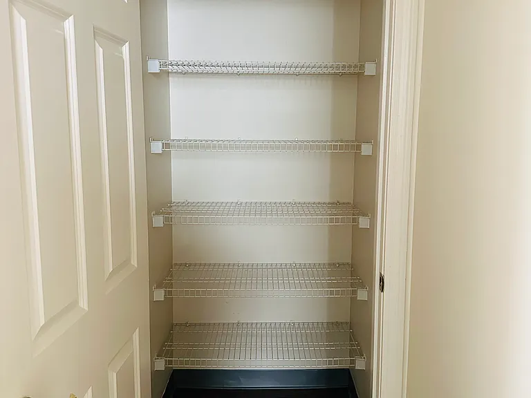 293 Wilson St #206 — Photo 4