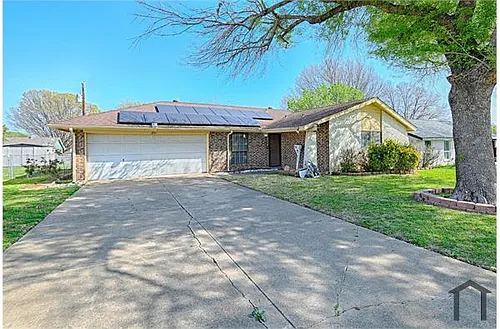 2711 Canary Cir Photo 1