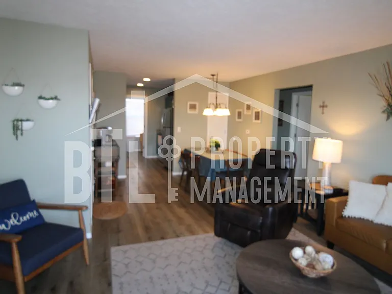 2905 Vineyards Pkwy #5 — Photo 6