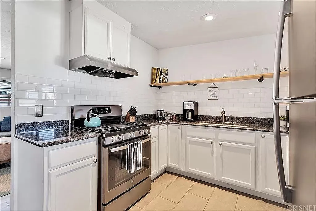 61650 El Reposo St — Photo 3
