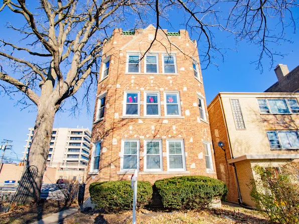 5010 Louise St, Skokie, IL 60077