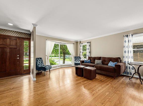 3rd image of 505 Blackstone Ave