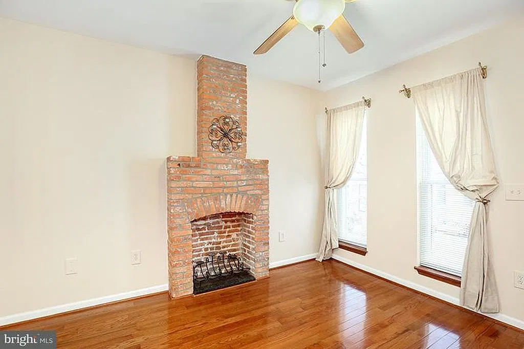 Beautiful 2 Bedroom 2 Bathroom Federal Hill Town Home — Photo 2