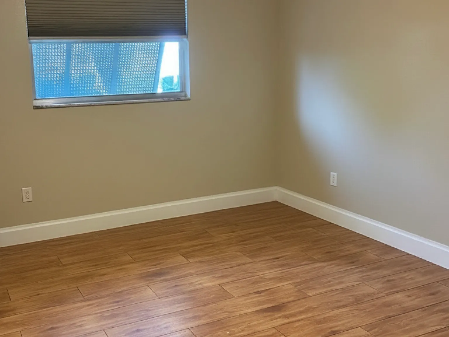 3 bed, 1465 sqft, $3,400 — Photo 4