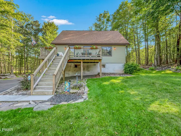 1019 Maplewood Dr, Newfoundland, PA 18445