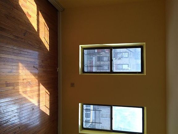 5th image of 2411 Tilden Ave APT 3