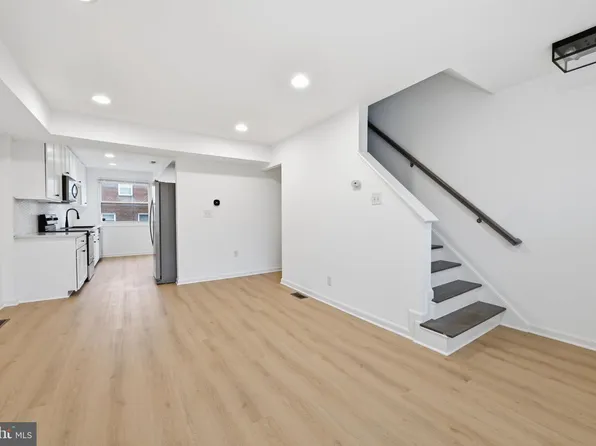 2242 16th St NE, Washington, DC 20018