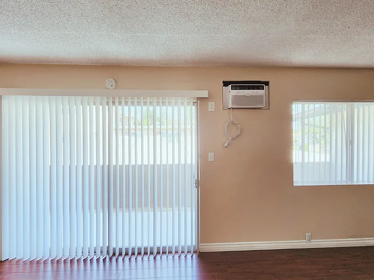 1815 Fremont Ave — Photo 20