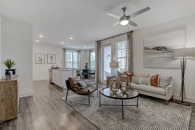 The Darby Apartments — Photo 20