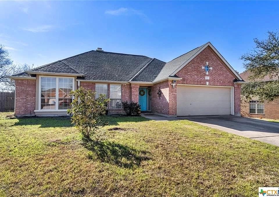 1st image of 805 Oakdale Ln