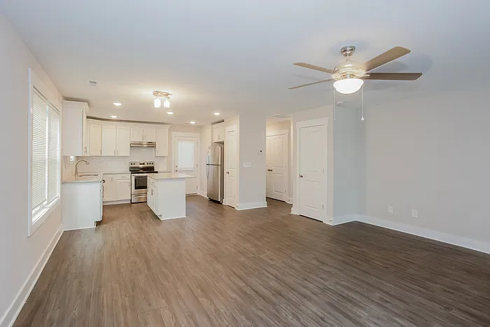 3 bed, 2.5 bath, 1356 sqft, $1,845 — Photo 2