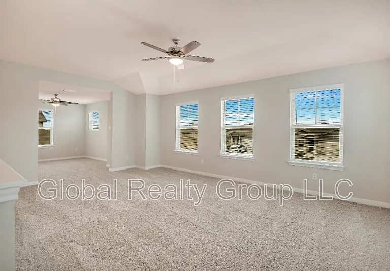 1247 Meyers Mdw — Photo 18