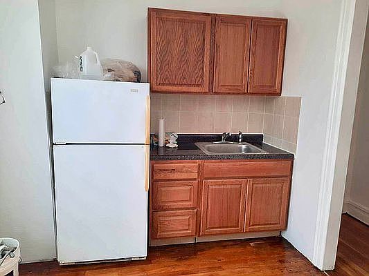 2nd image of 1221 60th St #C3