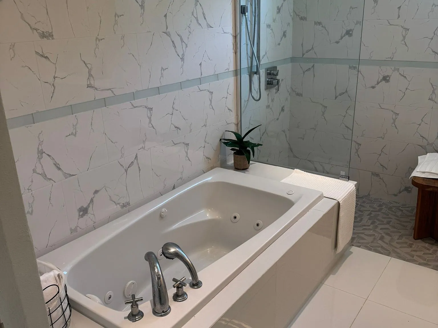 3 bed, 2.5 bath, 2000 sqft, $3,200 — Photo 2