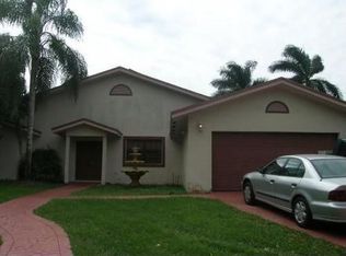 15720 SW 53rd Ct, Southwest Ranches, FL 33331