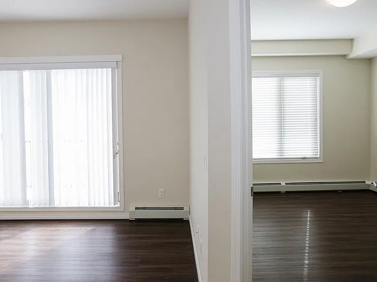 440 Sherwood Blvd NW — Photo 6