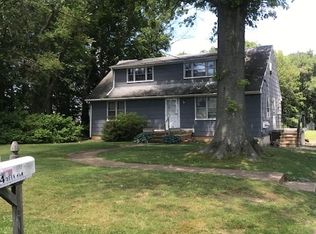 4 Deer Run Dr, Newark, DE 19702