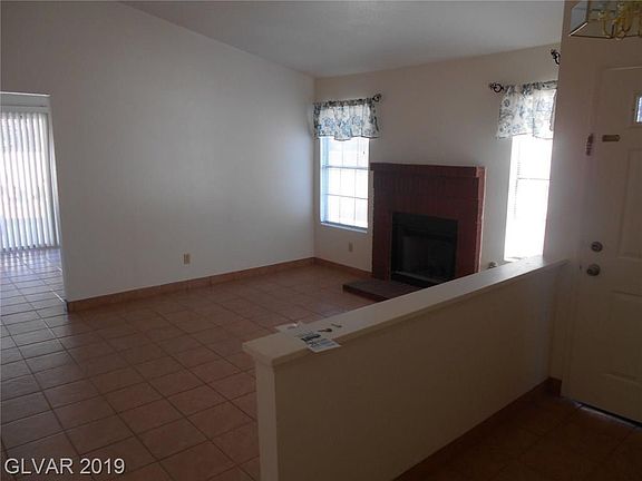 2nd image of 766 Thousand Oaks Dr