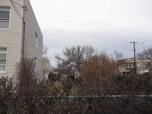 5th image of 2969 Lawton Ave