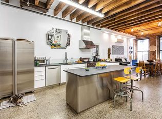 138 Fulton St #2, New York, NY 10038