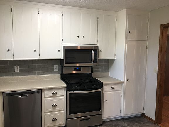3rd image of 349 Teague Dr