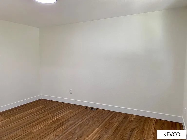2401 Evergreen Dr — Photo 18