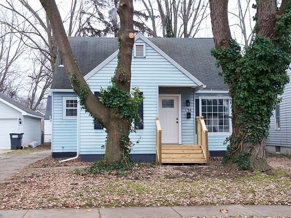 4th image of 1704 Delwood Ave SW