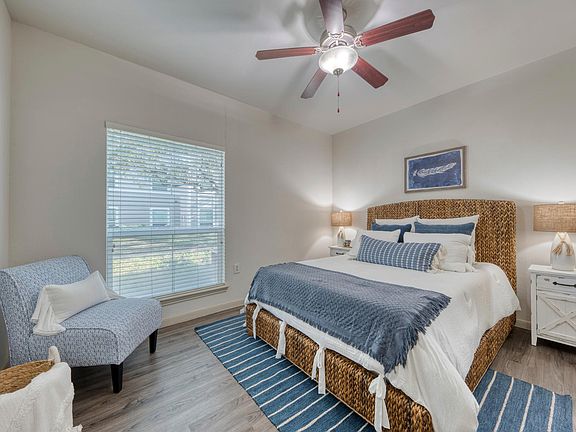 2nd image of 4901 Saratoga Blvd #1B