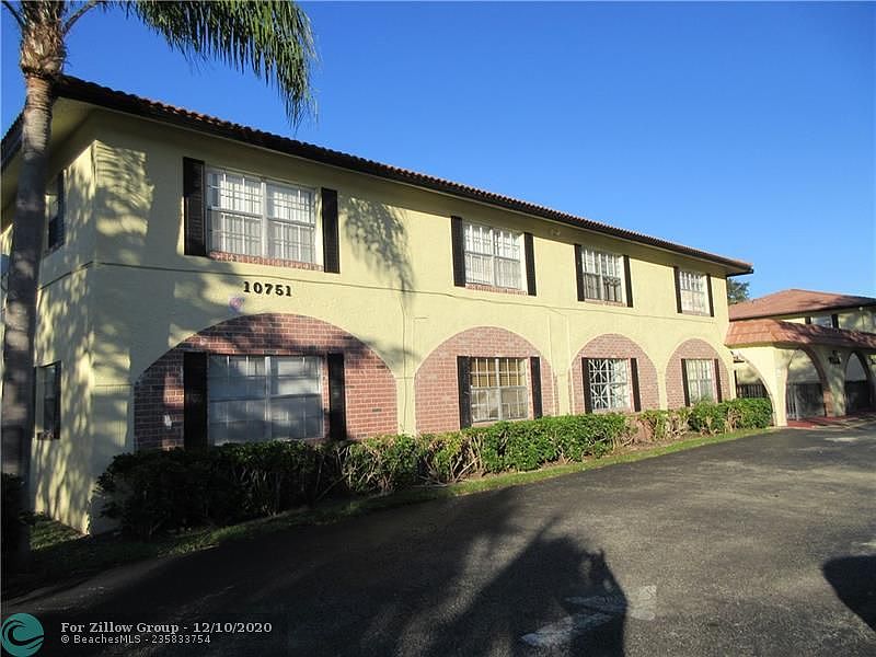 1st image of 10751 Royal Palm Blvd