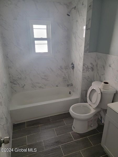 4th image of 729 Orchard Street