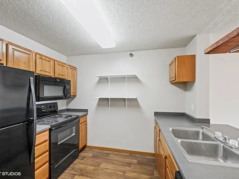 MPA / Marcy Park Apartments — Photo 6